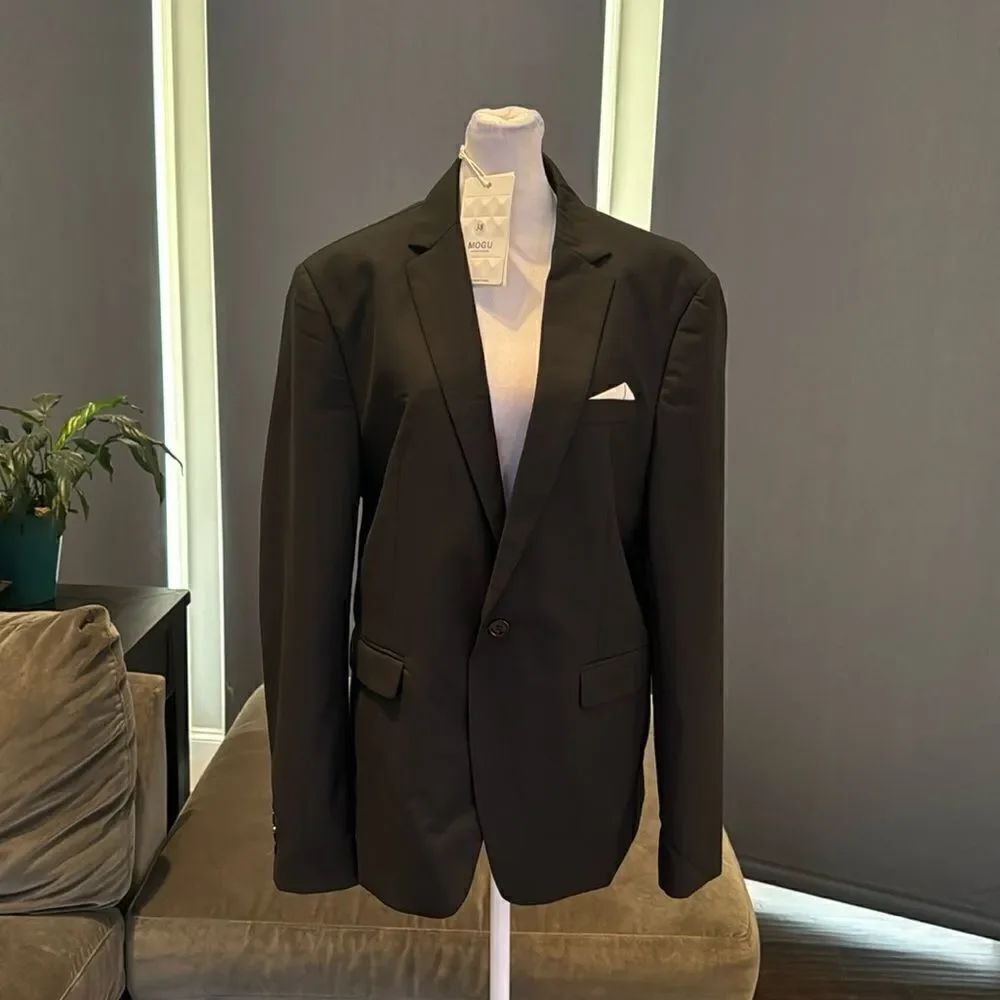 Men’s Black Slim Fitting Suit Jacket Blazer One Button Notched Lapel Size 38 NWT